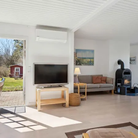 Ferienhaus Family-friendly Cottage, Secluded, 3 Terraces