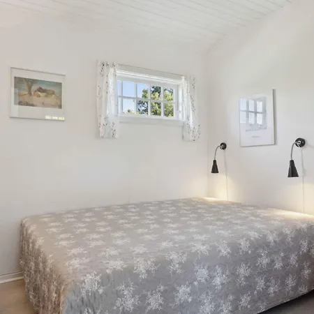 Family-friendly Cottage, Secluded, 3 Terraces *