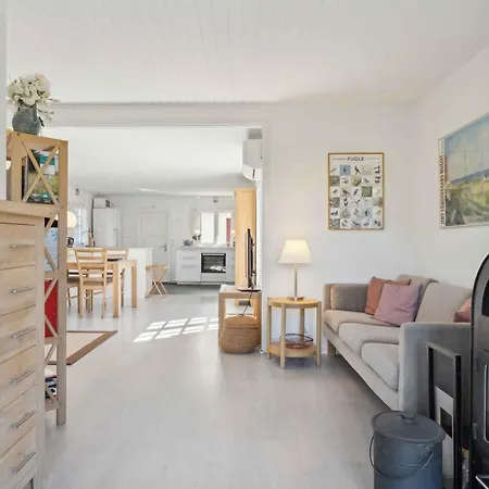 Family-friendly Secluded 3 Terraces Feriehus