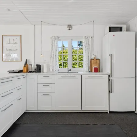 Family-friendly Secluded 3 Terraces Feriehus