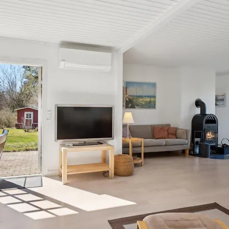 Family-friendly Secluded 3 Terraces * Vejby
