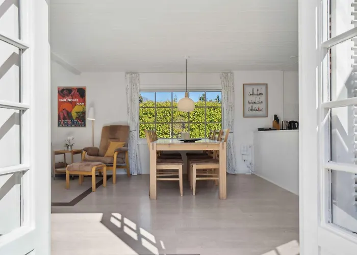 Σπίτι διακοπών Family-friendly Secluded 3 Terraces Vejby