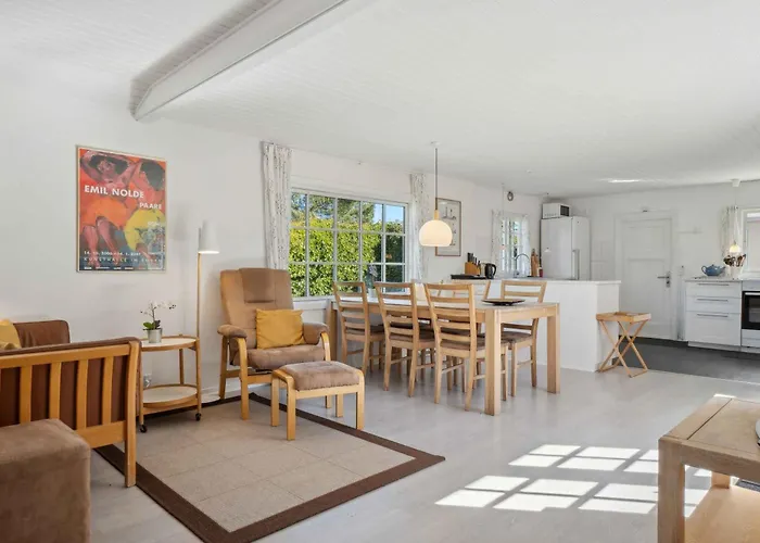 Family-friendly Secluded 3 Terraces * Vejby